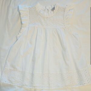 Vineyard Vines Eyelet Flutter sleeve top, size Large